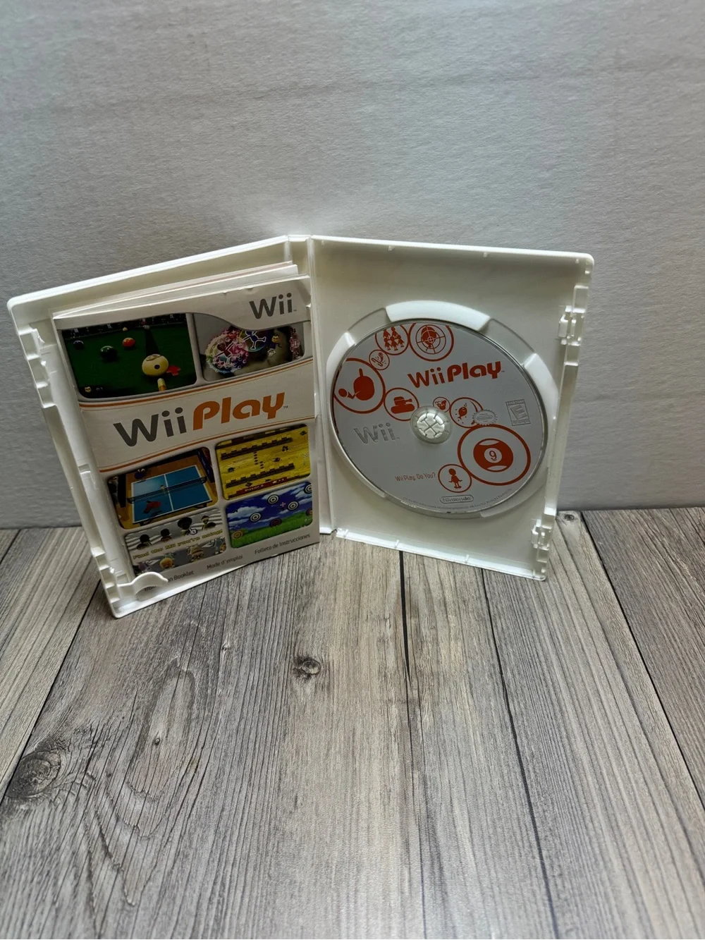 Lot of 2 Wii Nintendo Games Wii PLAY, Lego Indiana Jones The Original Adventure